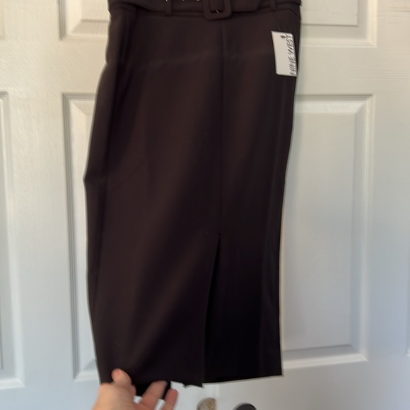 Nine West Black Skirt with Belt and Front and Back Slits - Picture 3 of 6